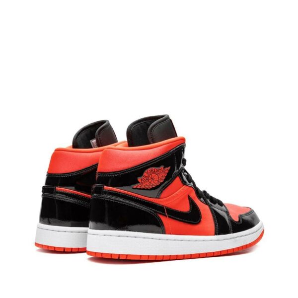 Nike Jordan 1 high hot punch