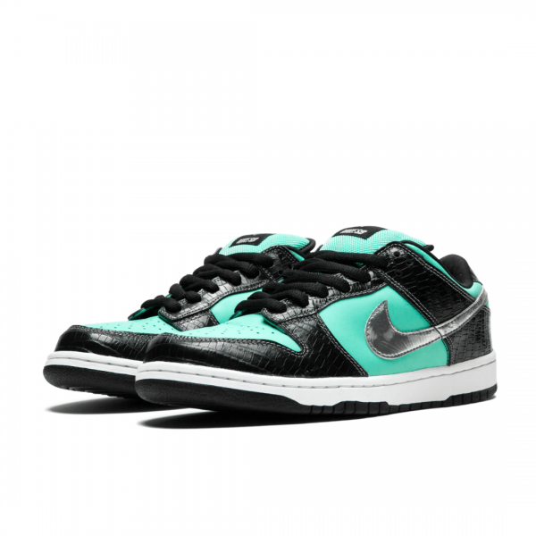 Nike SB Dunk Diamond Supply Co. Tiffany Pers.