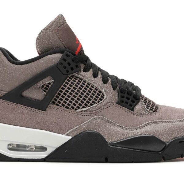 Jordan 4 Taupe Haze *