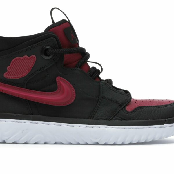 Jordan 1 React Black Noble Red Pers