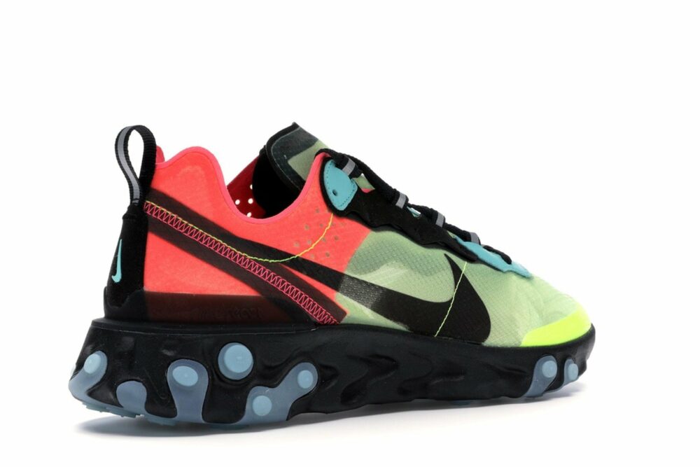 Nike React Element 87 Volt Racer Pink pers.