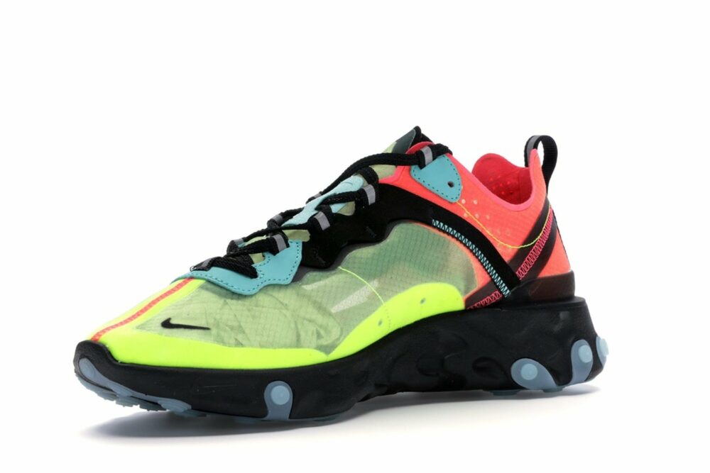 Nike React Element 87 Volt Racer Pink pers.