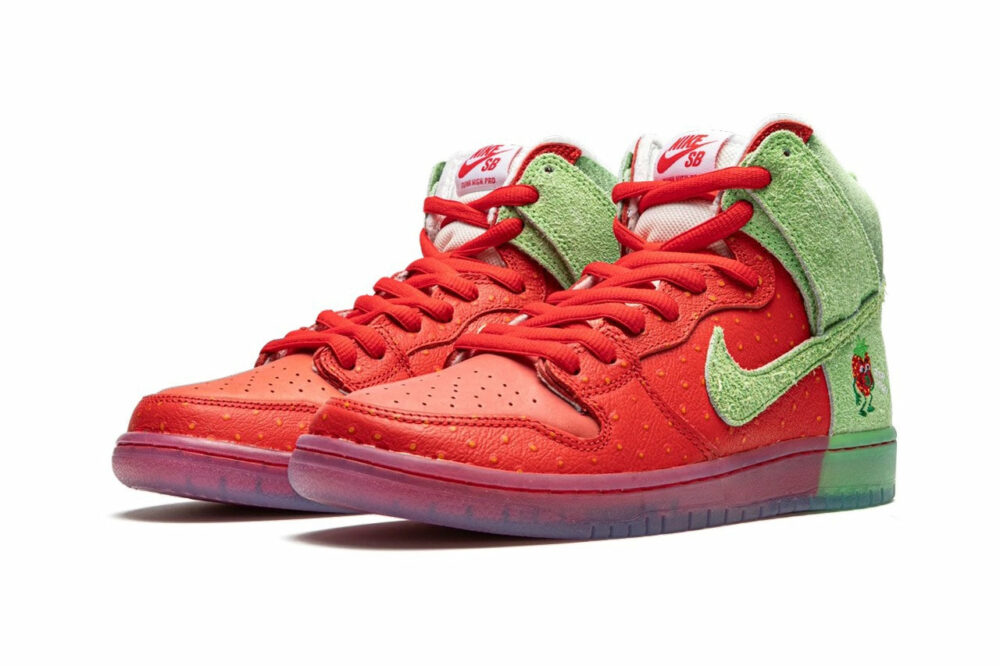 Nike SB Dunk Strawberry Cough Pers.