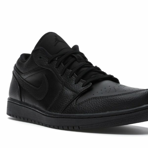 Jordan 1 Triple Black Pers