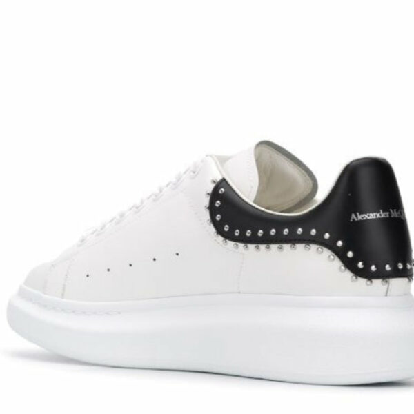 Alexander Mc Queen White Studs Pers.