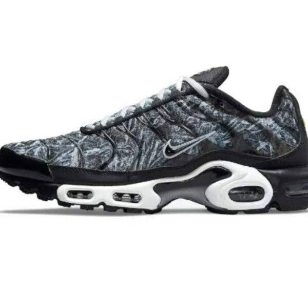 Nike TN Dark Smoke Grey*