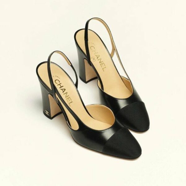 Pumps Chanel Slingback*