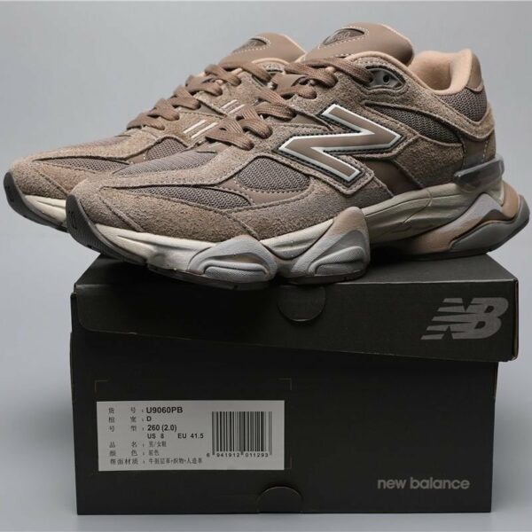 Sneakers New Balance 9060 marroncino
